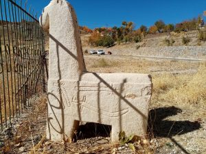 Dersim - Tunceli Hozat Mezar Taşları - Koç ve At mezar taşları