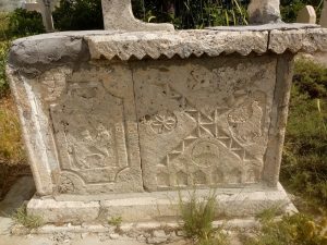 Dersim - Tunceli Hozat Mezar Taşları - Koç ve At mezar taşları