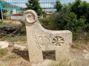 Dersim - Tunceli Hozat Mezar Taşları - Koç ve At mezar taşları
